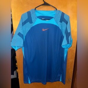 Nike Performance Short Sleeve Shirt